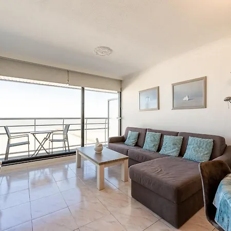 In By The North Sea Apartment